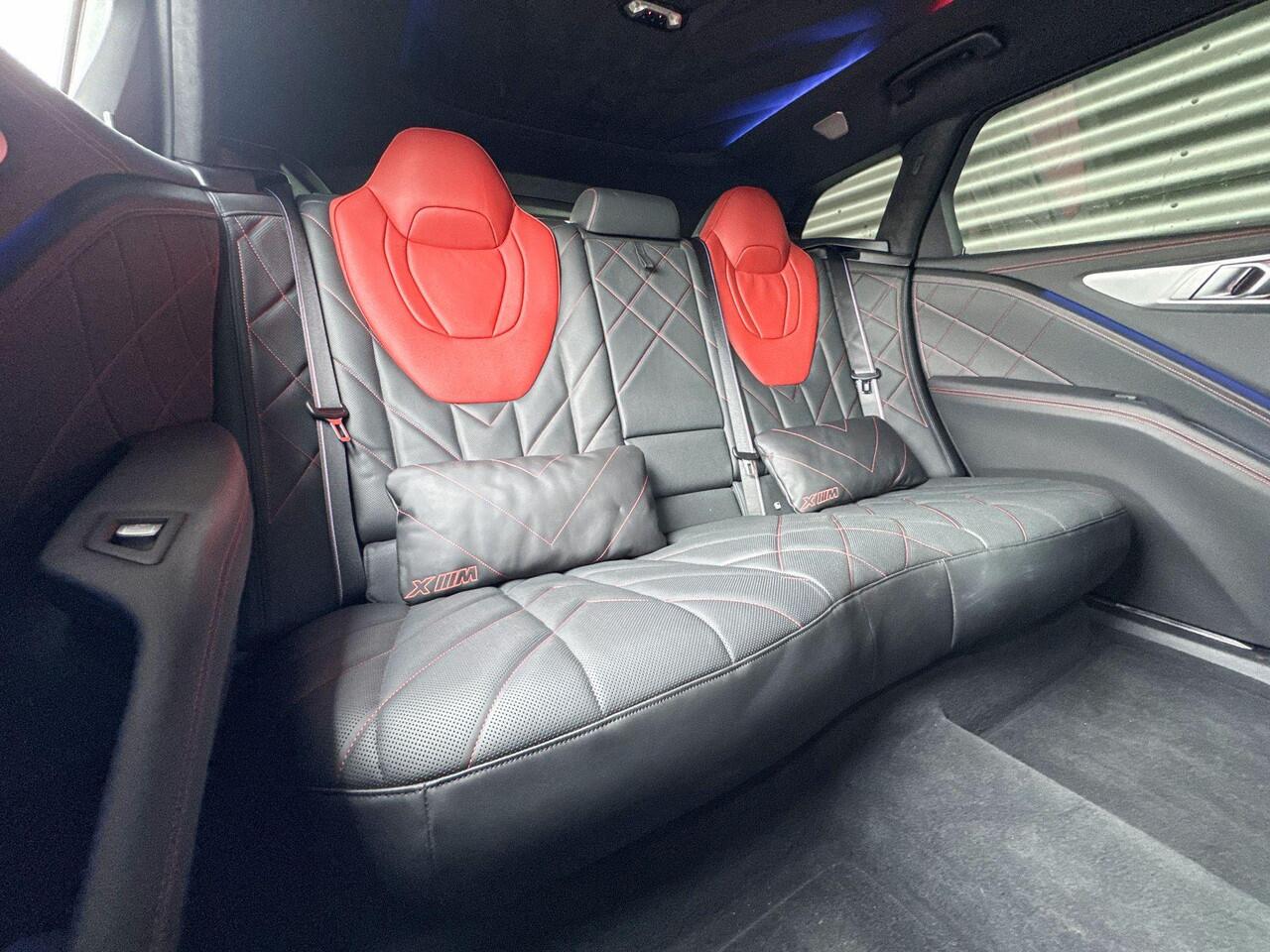 BMW XM PHEV Label Red 30 kWh