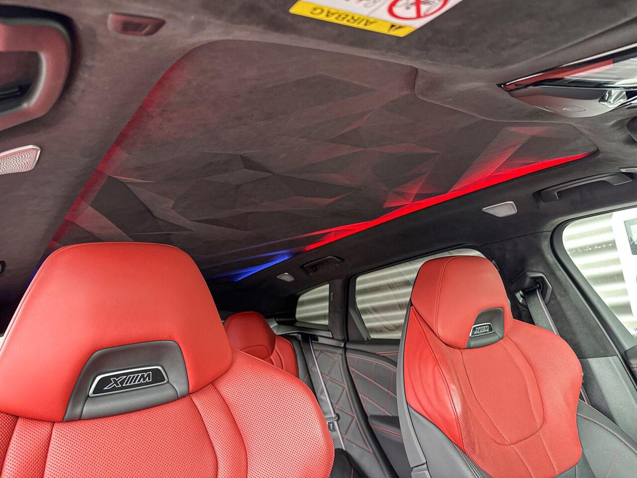 BMW XM PHEV Label Red 30 kWh