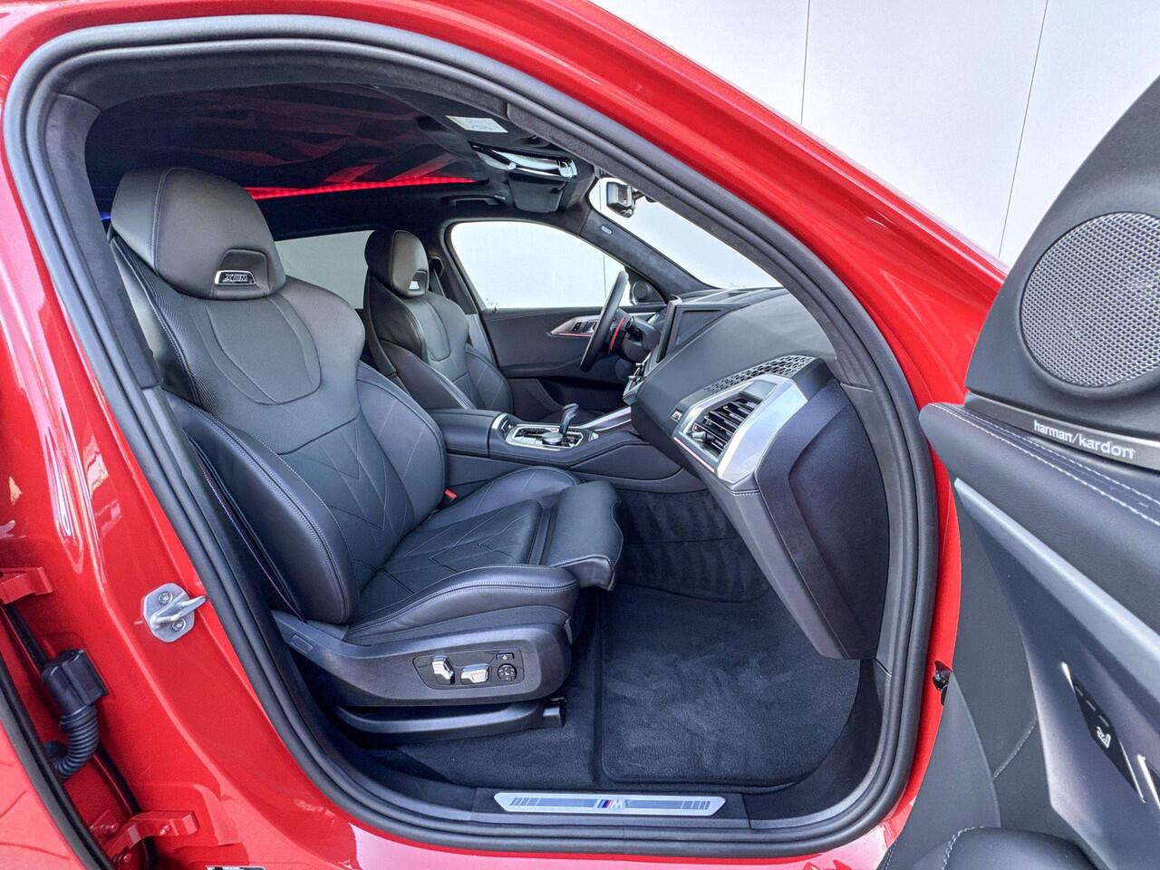 BMW XM PHEV 50e M Carbon interieur afwerking / Trekhaak Elektrisch / Driving Assistant Prof / 23inch / Comfort Acces / Shadowline / Harman en Kardon Audio