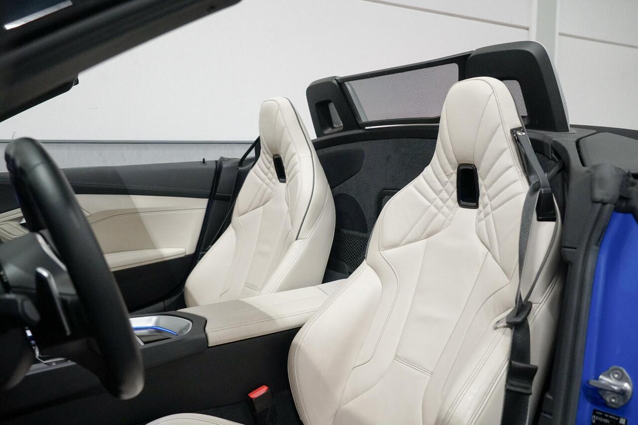 BMW Z4 Roadster sDrive20i M-Sport | Stoelverwarming | Achteruitrijcamera