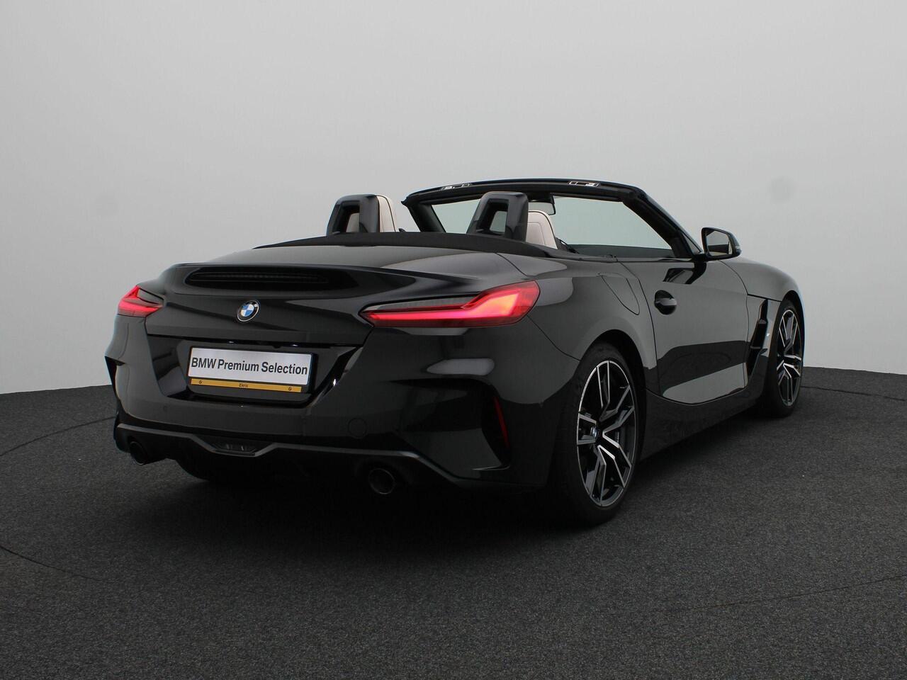 BMW Z4 Roadster sDrive30i Executive | M Sport Plus Pack | Parking Pack | Stuurwielrand Verwarmd | Elektrisch Verstelbare Voorstoelen | Head-Up Display |