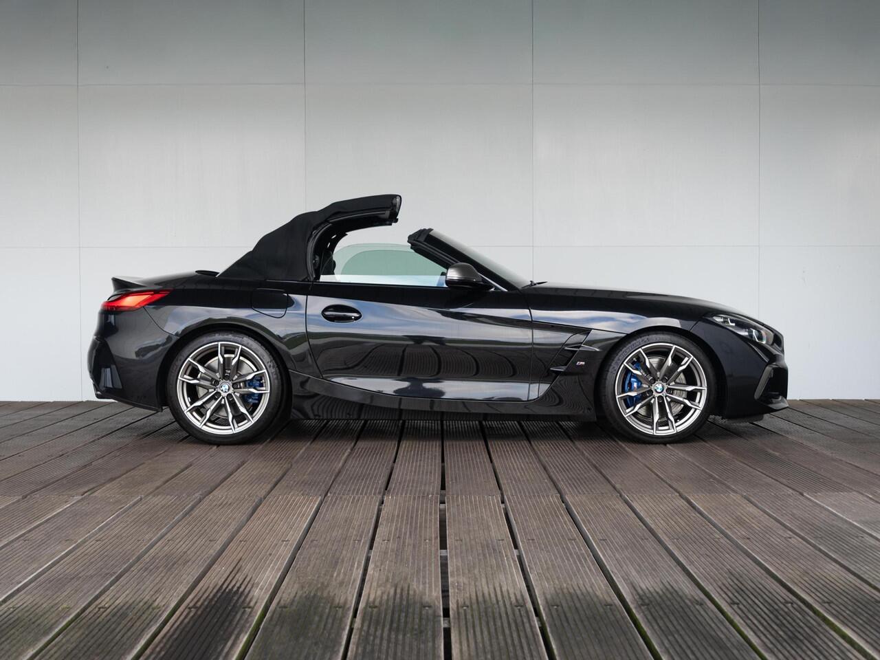 BMW Z4 Roadster M40i | Innovationspakket | Comfort Access | Achteruitrijcamera | Stoelverwarming | Head-Up Display | Harman Kardon | 19''