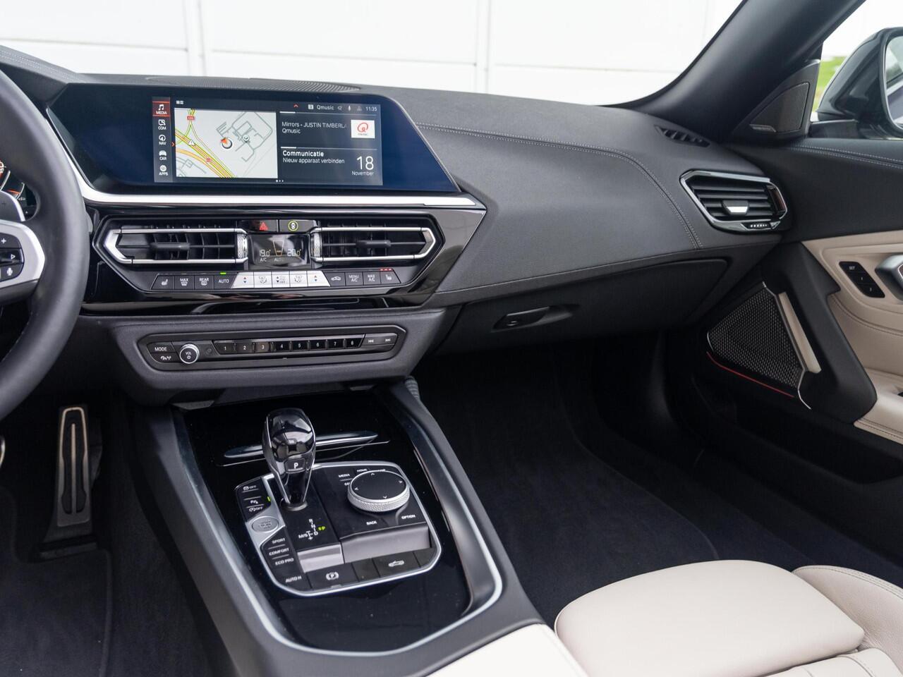 BMW Z4 Roadster M40i | High Executive | Parking Pack | Harman Kardon | Verwarmd Stuurwiel | Comfort Access | Achteruitrijcamera | Stoelverwarming | Head-Up Display