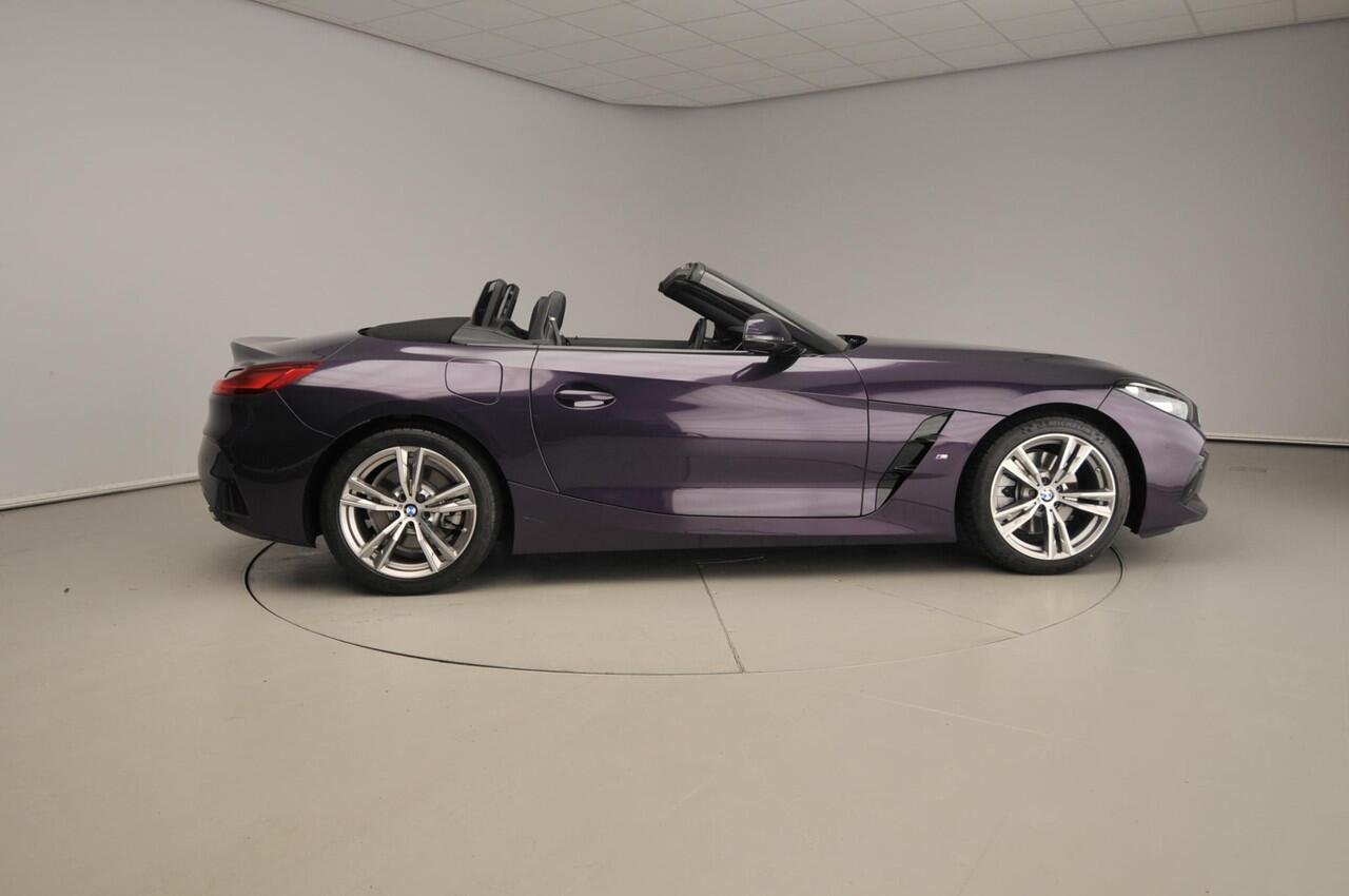 BMW Z4 Roadster sDrive20i | M-Sportpakket | LED | Leder | HUD | Stoelverwarming | Active cruise | Keyles go | DAB | Harman-kardon sound | Alu 18 inch