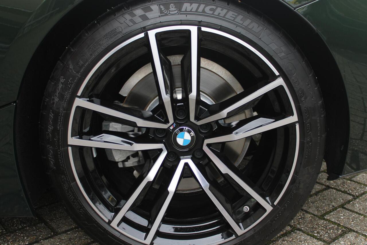 BMW Z4 Roadster sDRIVE 20i HIGH EXECUTIVE M-SPORT AUTOMAAT | M INTERIEURPAKKET | M EXTERIEURPAKKET | M SPORTSTUUR | 19" VIJFDUBBELSPAAKS M SPORTWIELEN | NAVIGATIE | DRAADLOZE APPLE CARPLAY / ANDROID AUTO | LEDER VERNASCA COGNAC | STOEL / STUUR VERWARMING | ACH