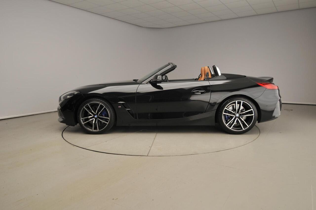 BMW Z4 Roadster sDrive30i | M-Sportpakket | LED | Leder | HUD | Active cruise | Elektr. zetels | Windscherm | M-Zetels | Keyles go | DAB | Hifi speakers | Alu 19 inch