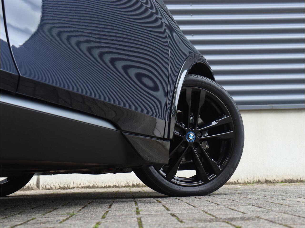 BMW i3 S iPerformance 94Ah | Comfort Pack Advanced | Navi Prof. | Camera | Stoelverwarming | DAB+ | 20'' LMV