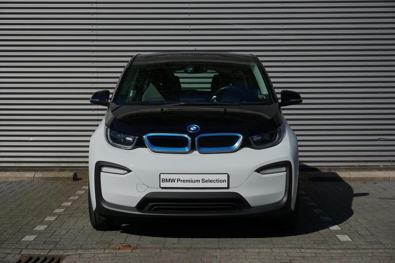 BMW i3 120Ah Comfort pack advanced | 19 inch lichtmetalen i light wielen sterspaak (styling 427) | Snellaadpakket | Regen- en lichtsensor