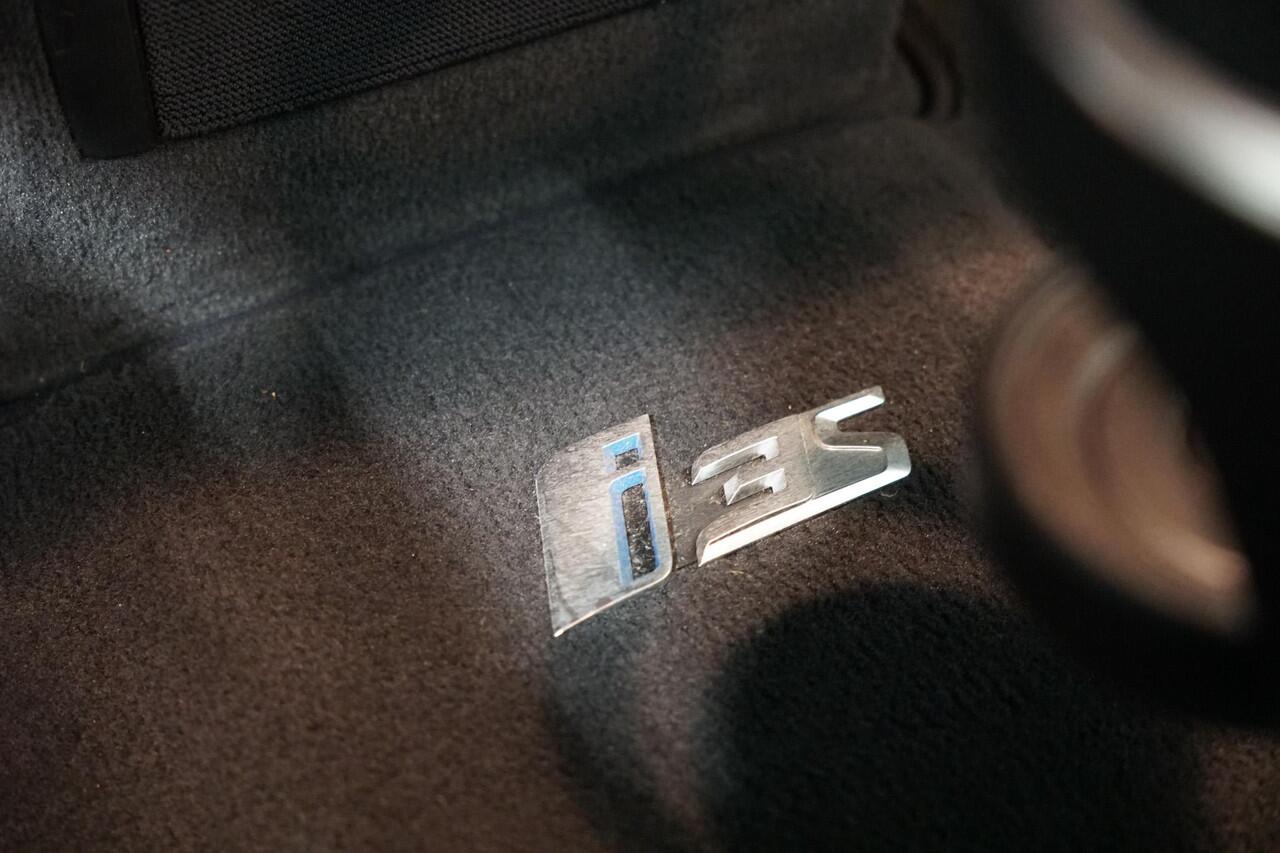 BMW i3 S 120Ah 42 kWh Camera | 20" | Stoelverwarming