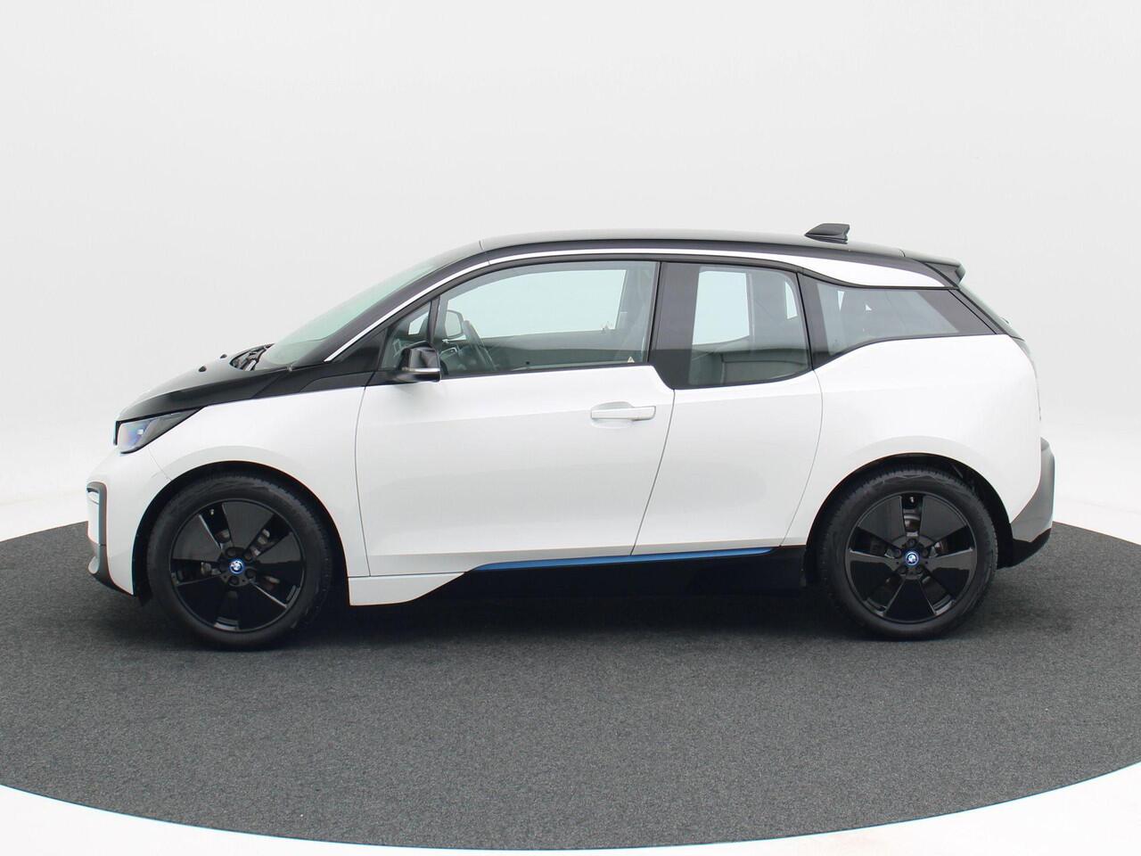 BMW i3 33 kWh 170 Pk Automaat | Warmtepomp | Stoelverwarming | Virtual Cockpit | 19 Inch | Bluetooth | Cruise Control | 36.948 Km