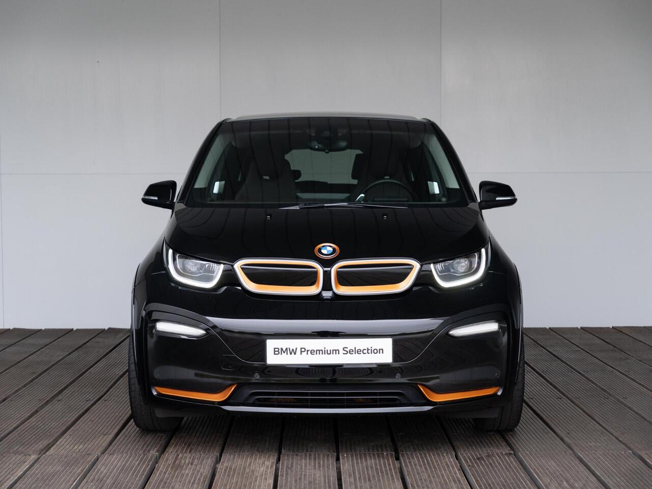BMW i3 S | Executive | Comfort Access | Achteruitrijcamera | Schuif-/kanteldak | Stoelverwarming | LED