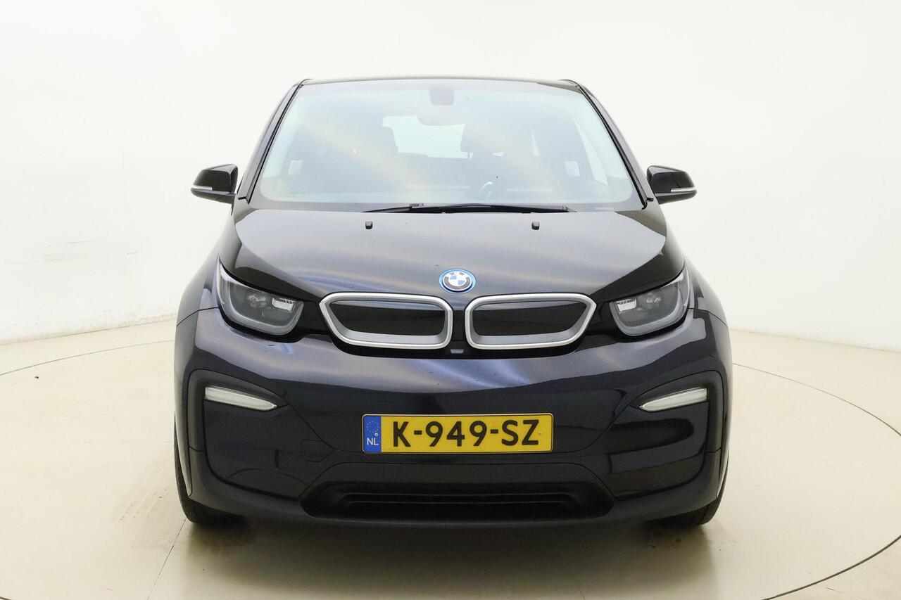 BMW i3 Executive Edition 120Ah 42 kWh 170pk | Navigatie | Parkeersensoren | Lichtmetalen Velgen 20" | Climate Control | KeyLess Start | Warmtepomp