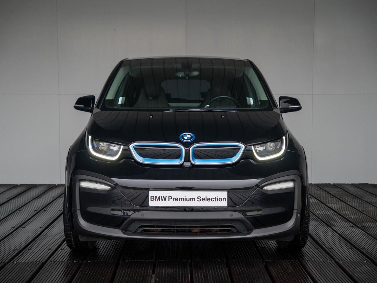 BMW i3 | Sportpakket | Harman-Kardon | Achteruitrijcamera | Schuif-/kanteldak | Stoelverwarming | PDC | 20''
