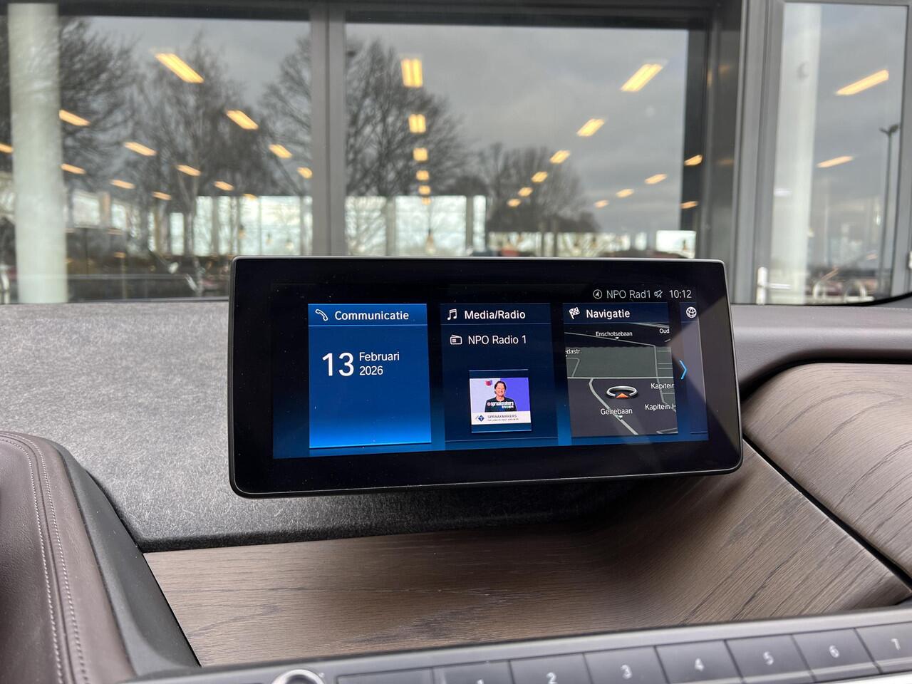 BMW i3 Business Edition Plus 120Ah 42 kWh 170PK | SOH 91.2% | Schuifkanteldak | Leder | Adaptieve Cruise Control | Stoelverwarming