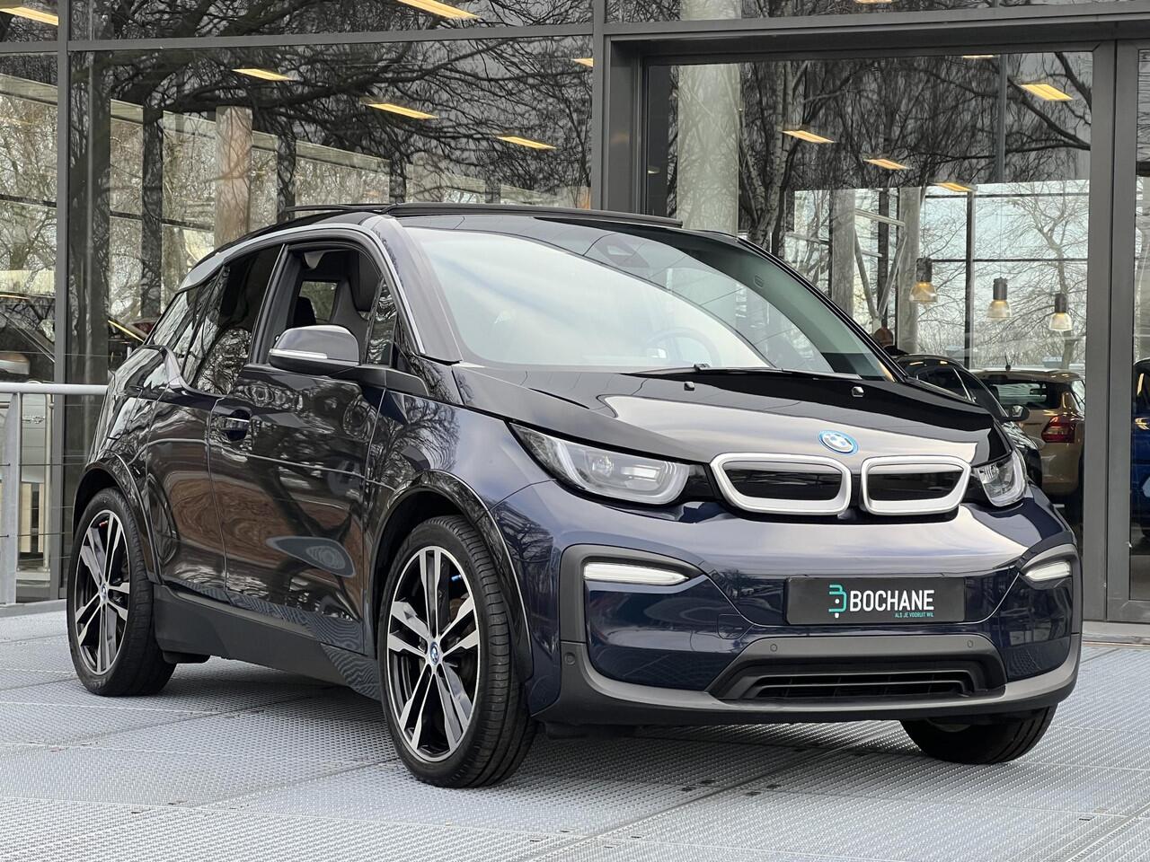 BMW i3 Business Edition Plus 120Ah 42 kWh 170PK | SOH 91.2% | Schuifkanteldak | Leder | Adaptieve Cruise Control | Stoelverwarming