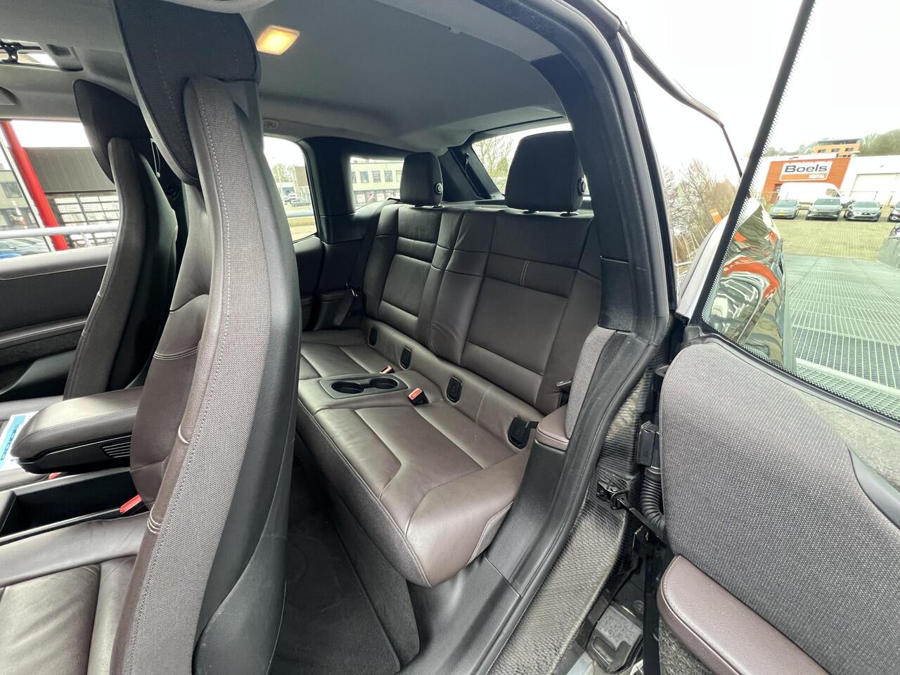 BMW i3 Business Edition Plus 120Ah 42 kWh 170PK | SOH 91.2% | Schuifkanteldak | Leder | Adaptieve Cruise Control | Stoelverwarming