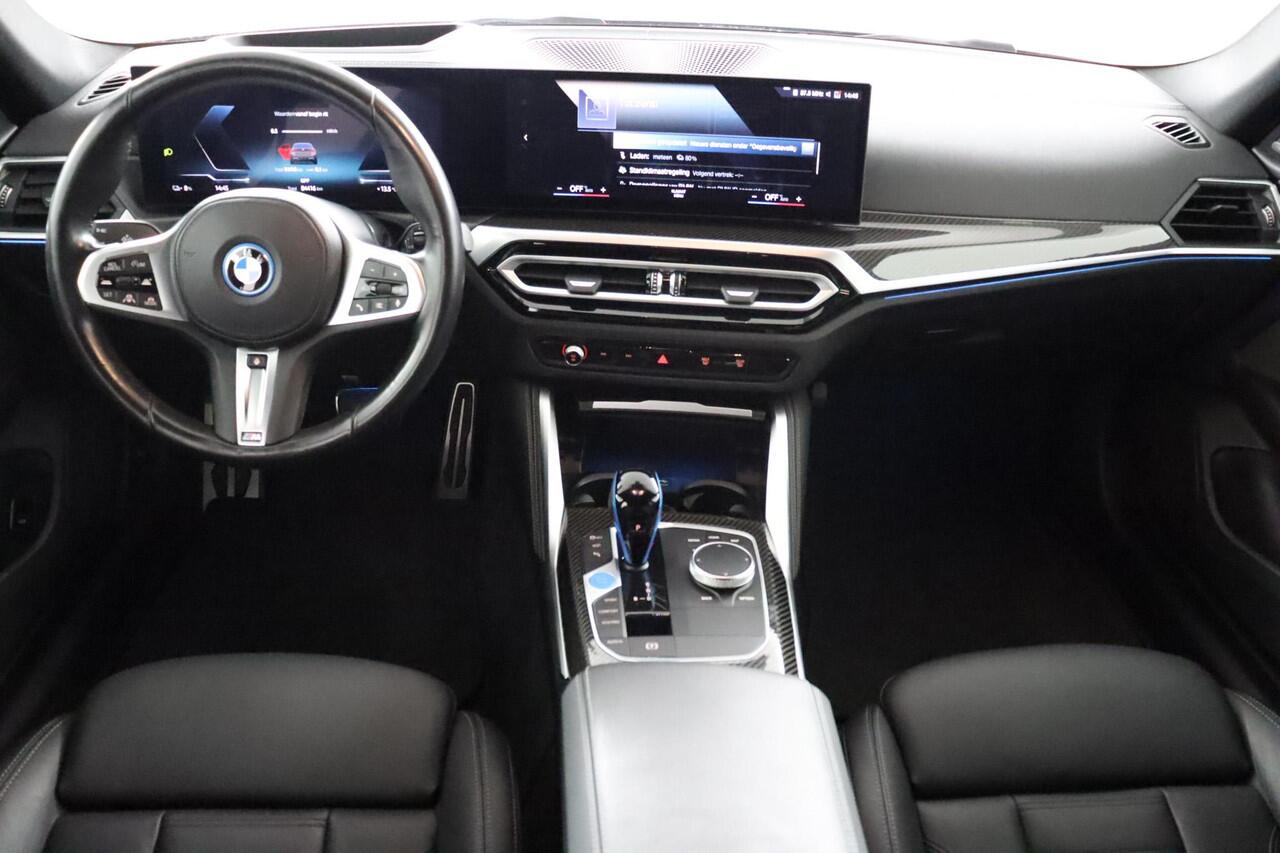BMW i4 eDrive40 High Executive 84 kWh | M-Sportpakket | Schuifkanteldak