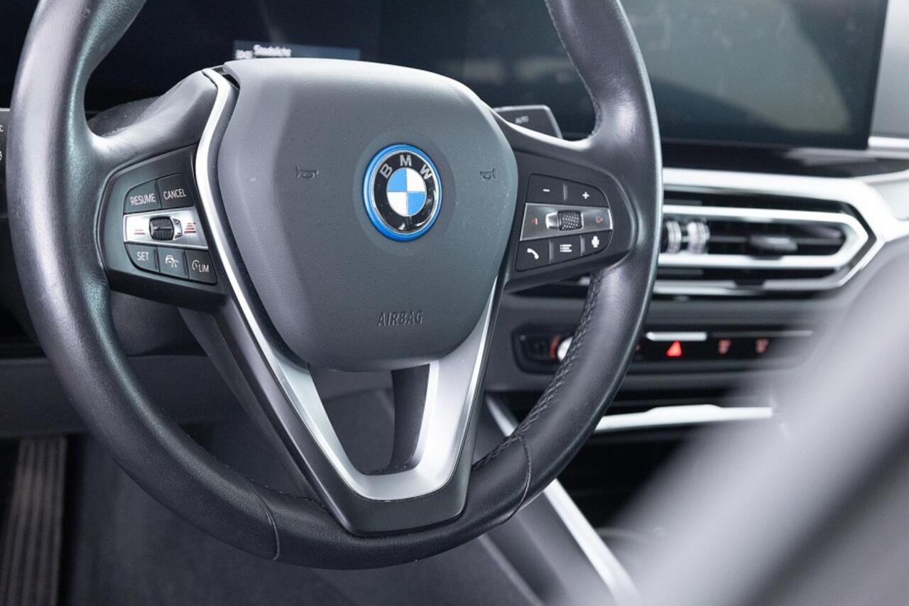 BMW i4 eDrive40 84 kWh | Half LEDER | Full LED | Sunset Orange Metallic