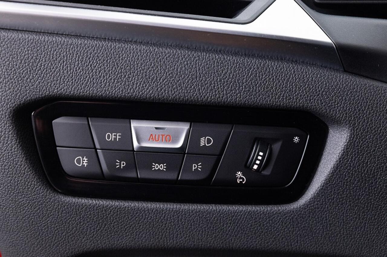 BMW i4 eDrive40 84 kWh | Half LEDER | Full LED | Sunset Orange Metallic