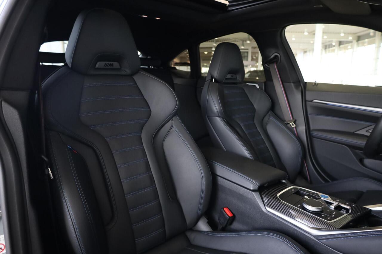 BMW i4 eDrive40 | M Sportpakket Pro | Head-Up Display | Harman/Kardon | Panorama Dak | Stoel- en Stuurverwarming