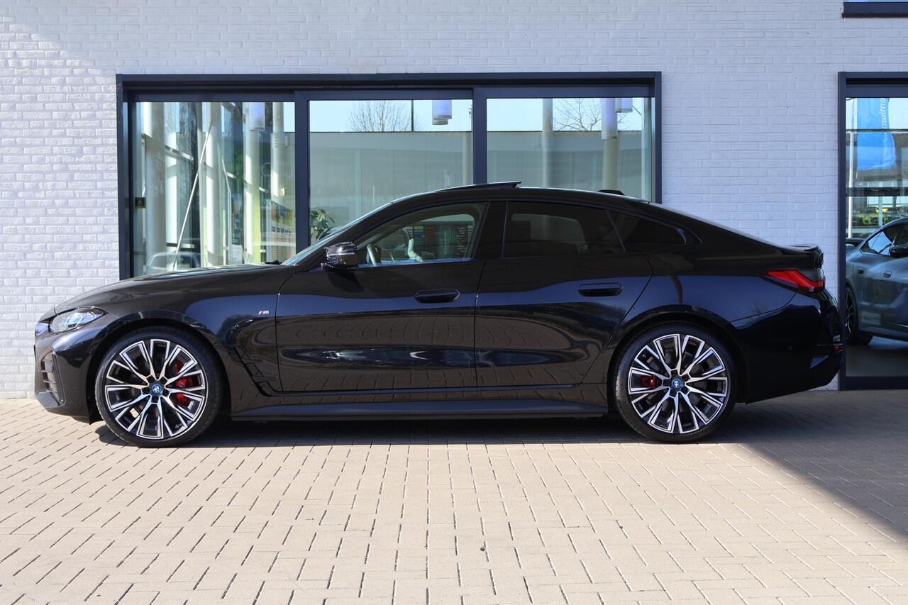 BMW i4 M50 | M Sportpakket Pro | Panorama Dak | Stuurverwarming | Driving Assistant Professional | Harman/Kardon