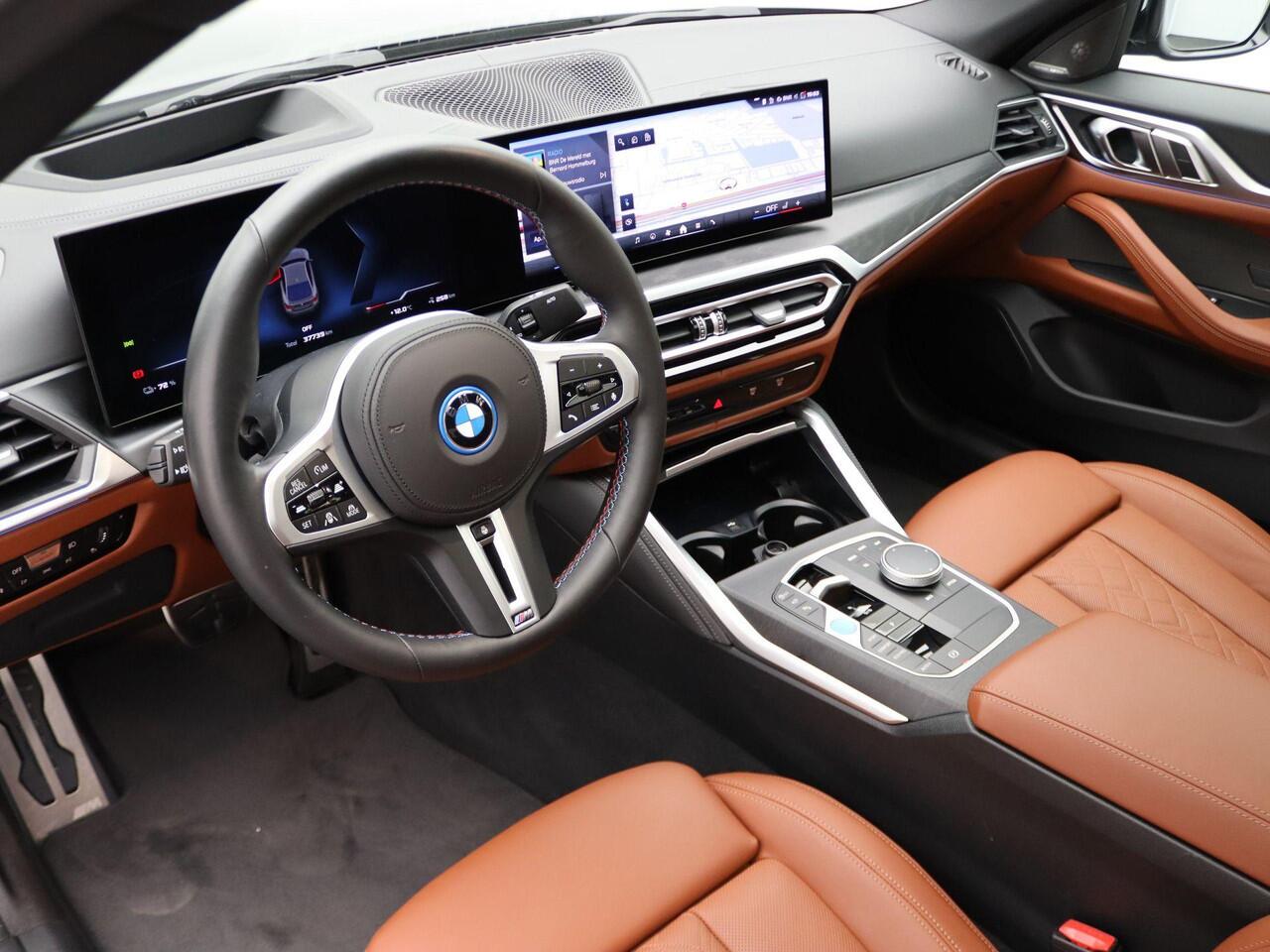 BMW i4 M50 High Executive | M Sportpakket Pro | Safety Pack | BMW Personal CoPilot Pack | Stuurwielrand Verwarmd | M Adaptief Onderstel | Schuifdak | Driving Assistant Professional | Harman Kardon | 20''