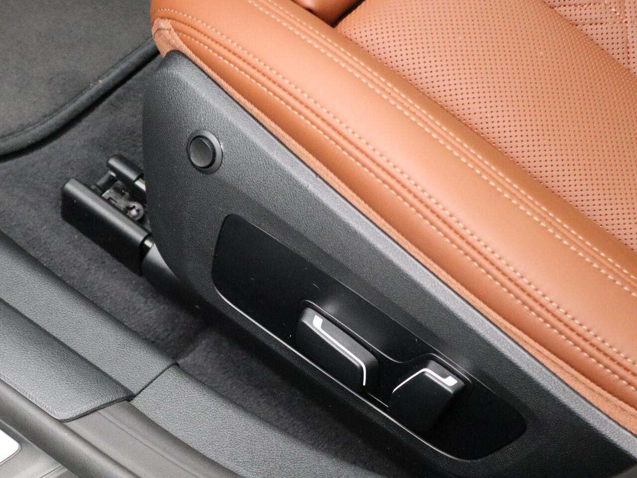 BMW i4 M50 High Executive | M Sportpakket Pro | Safety Pack | BMW Personal CoPilot Pack | Stuurwielrand Verwarmd | M Adaptief Onderstel | Schuifdak | Driving Assistant Professional | Harman Kardon | 20''