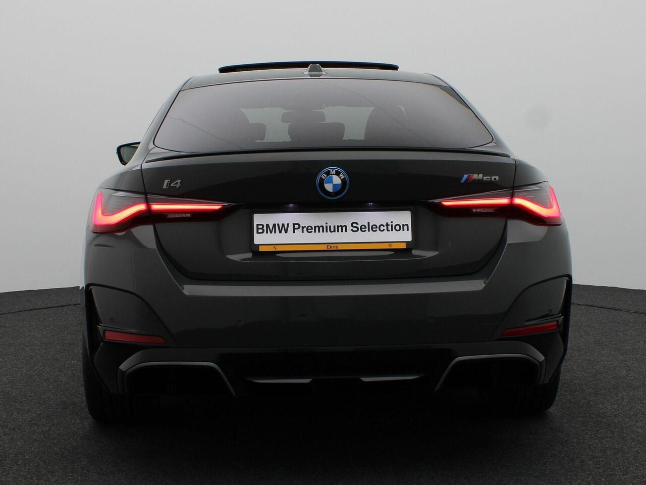 BMW i4 M50 High Executive | M Sportpakket Pro | Safety Pack | BMW Personal CoPilot Pack | Stuurwielrand Verwarmd | M Adaptief Onderstel | Schuifdak | Driving Assistant Professional | Harman Kardon | 20''