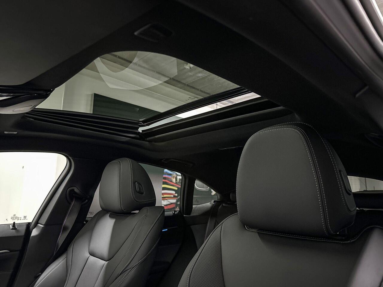 BMW i4 eDrive35 | M-Sport Pro | Adaptive Led/Laser achterlichten | Schuif-/kanteldak