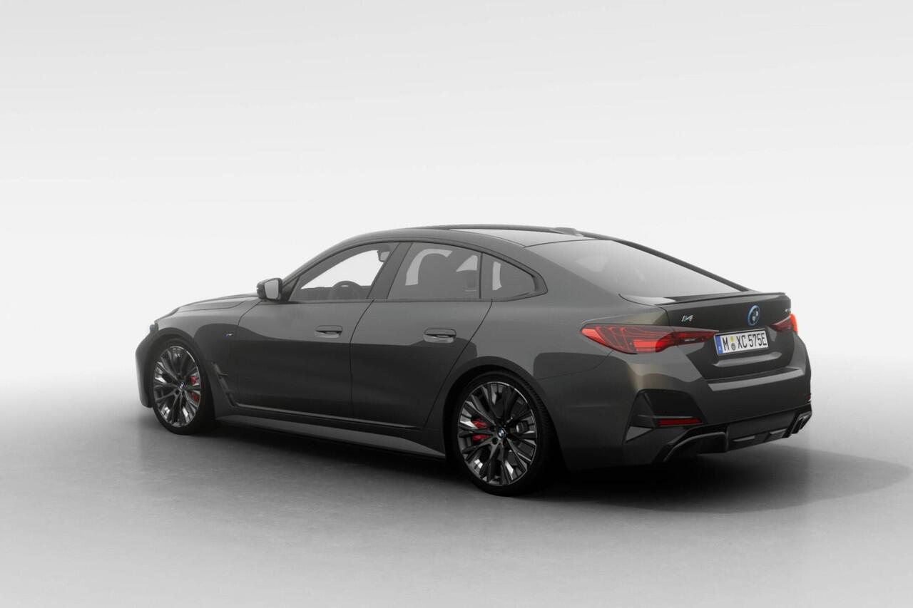 BMW i4 eDrive35 M Sport Edition | M Sport Pro | Comfort Pack | Adaptieve LED koplampen en laser achterlichten | Showroomvoordeel