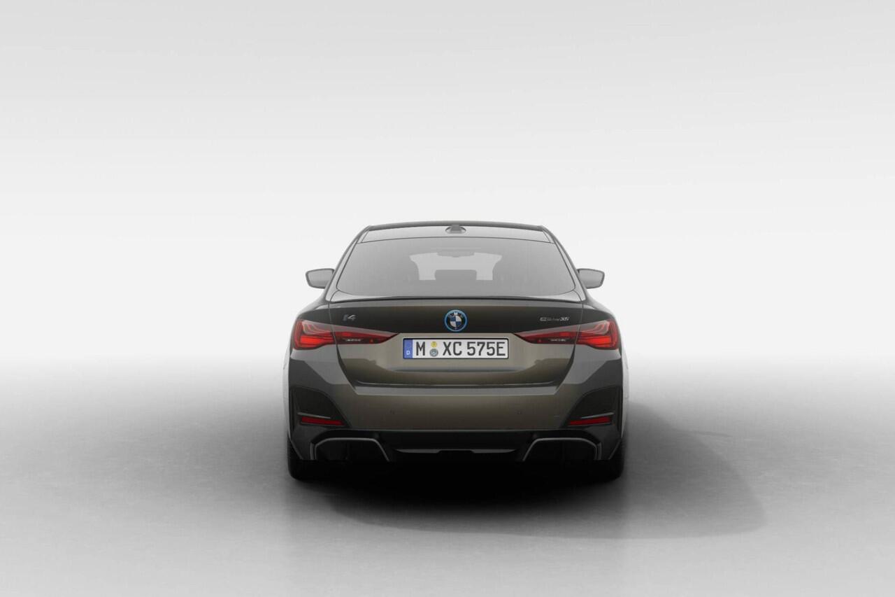 BMW i4 eDrive35 M Sport Edition | M Sport Pro | Comfort Pack | Adaptieve LED koplampen en laser achterlichten | Showroomvoordeel