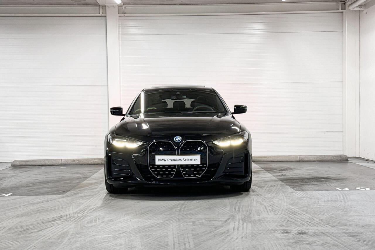 BMW i4 eDrive35 | M-Sport Pro | High Executive | Active Cruise Control | Schuif-/kanteldak | Selections