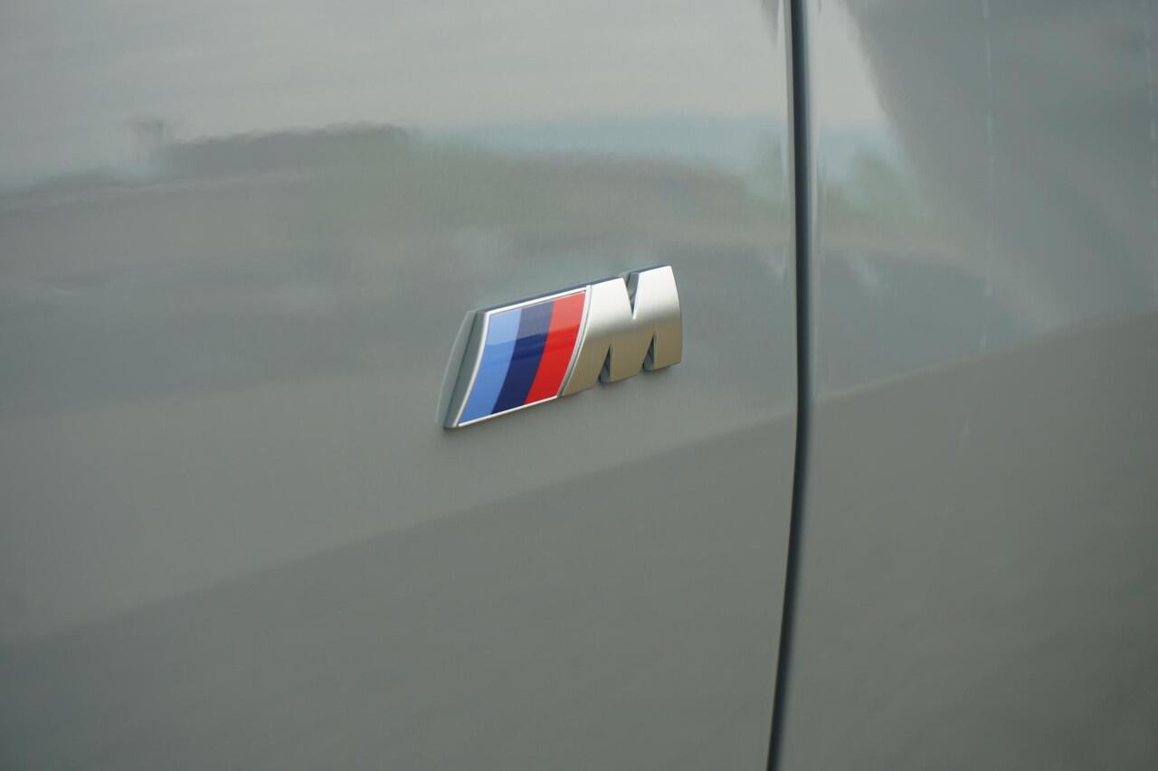 BMW i4 eDrive40 M Sport Edition 18'' / Comfort Access / Driving Assistant / HiFi System / Ekris Selection