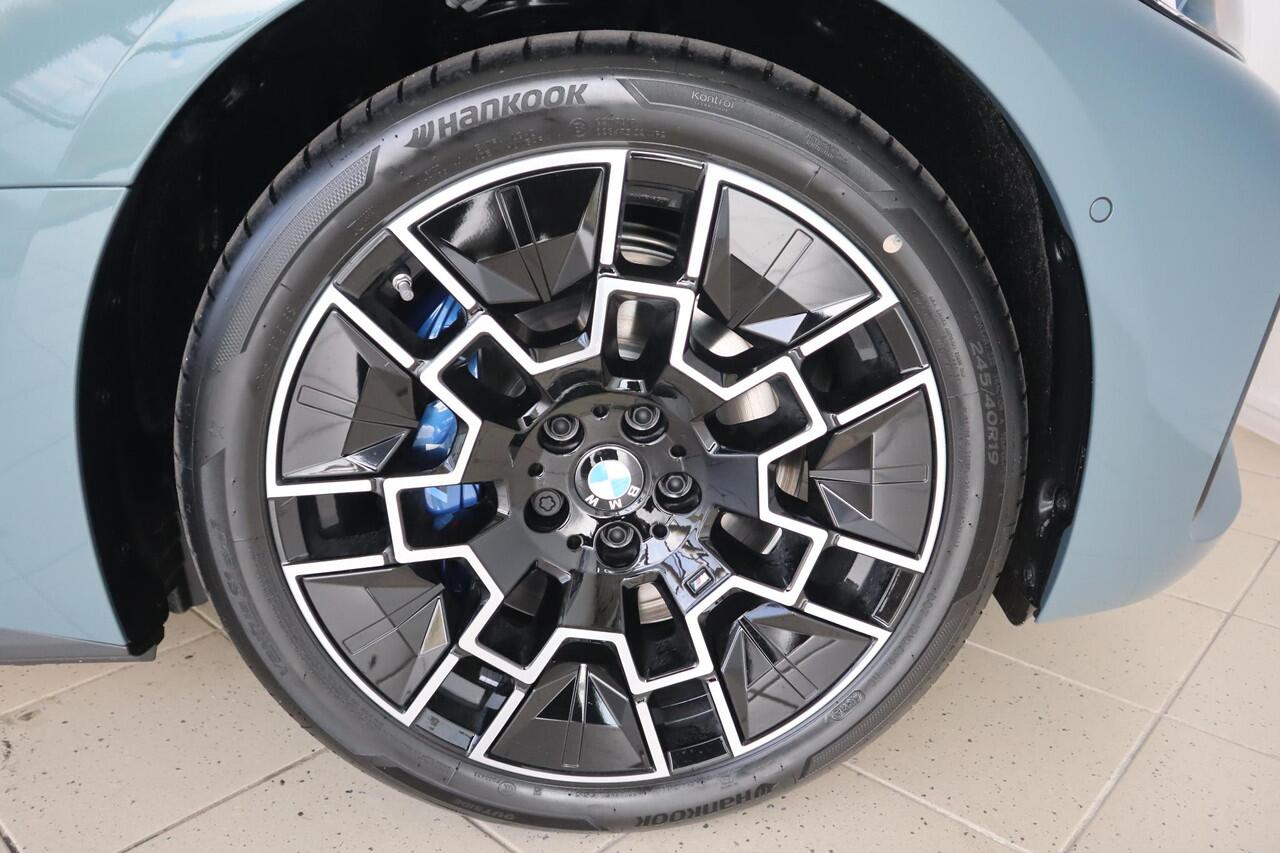 BMW i4 eDrive35 M Sport Edition | M Sportpakket | Innovation Pack | Comfort Pack | Ekris Selection