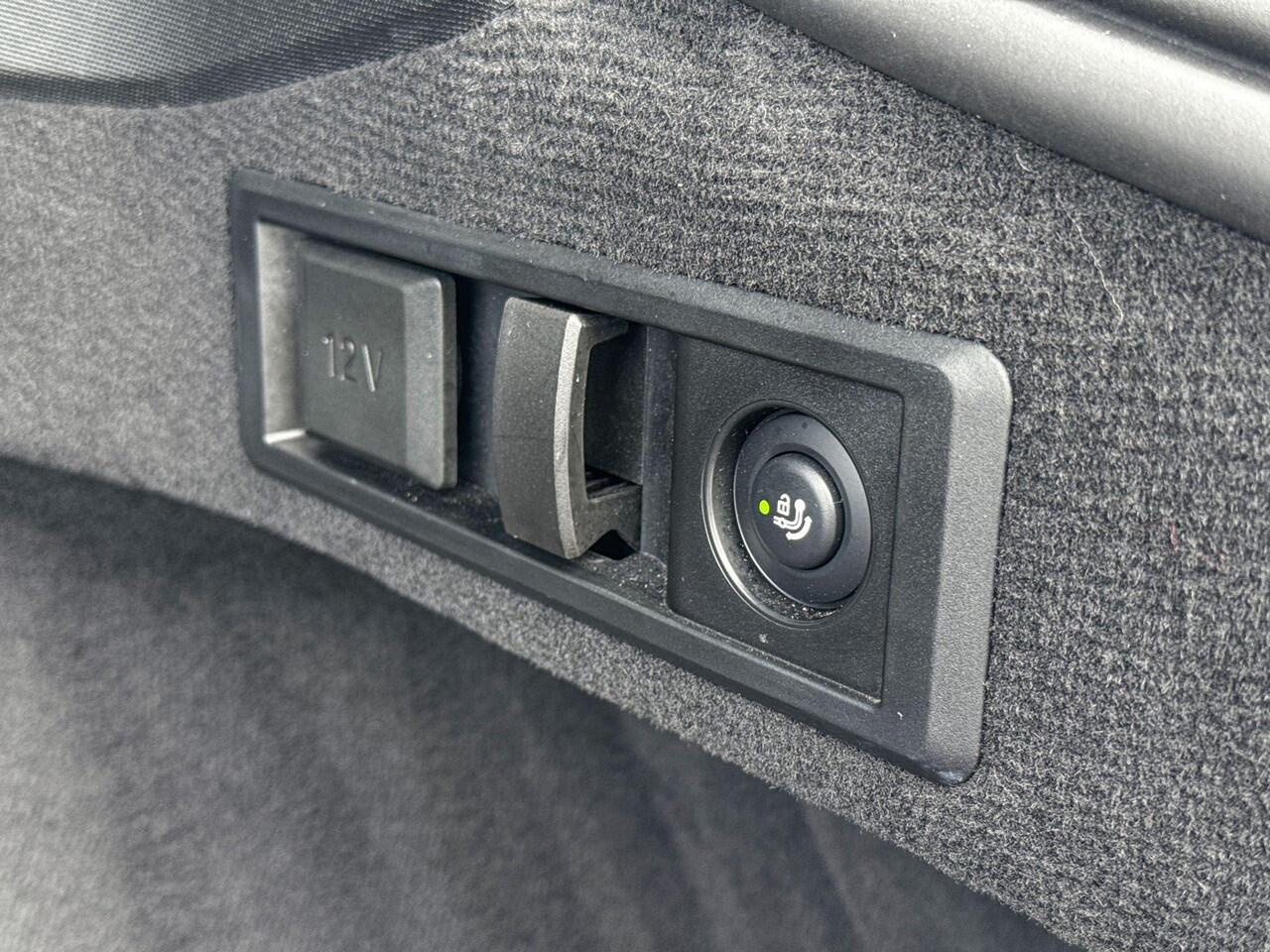 BMW i4 xDrive40 84 kWh M Sport Pro | Trekhaak | Individual leder