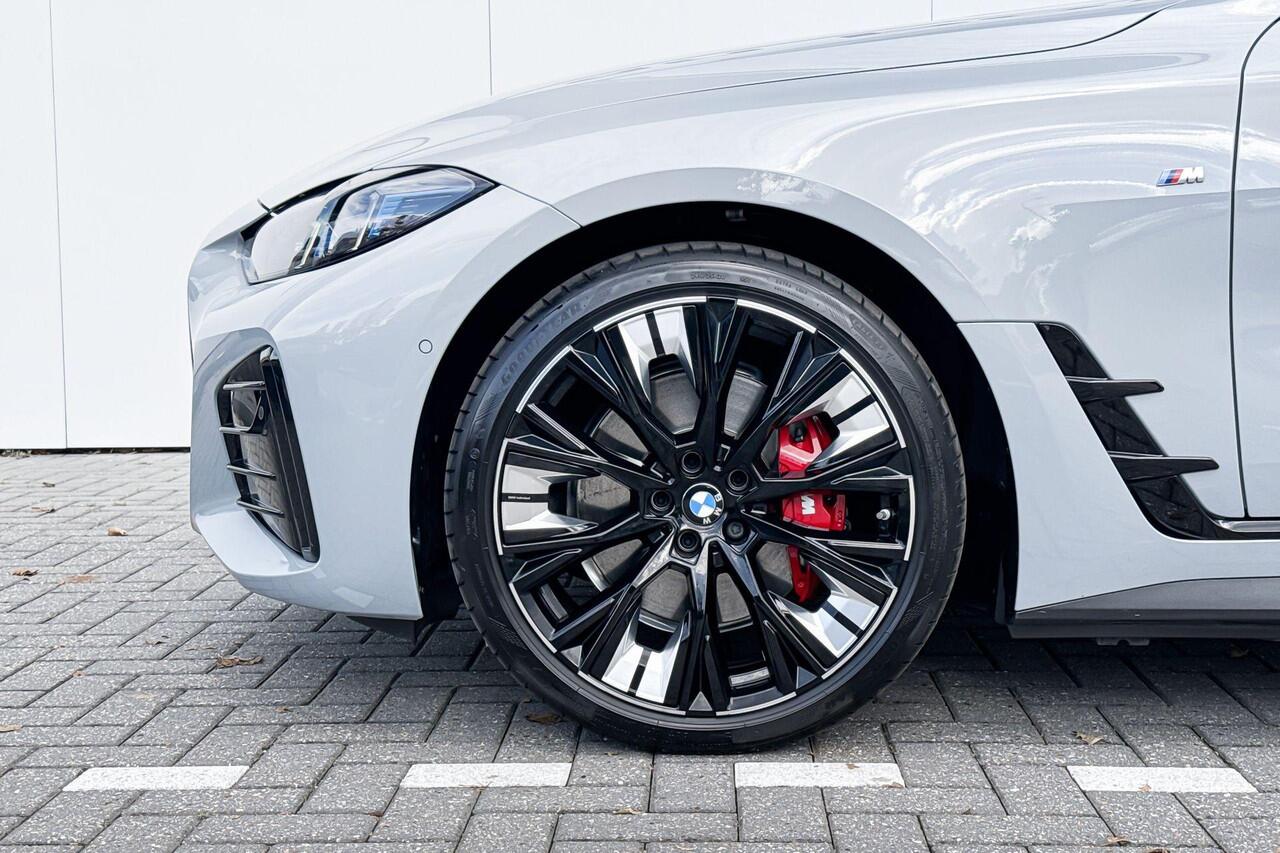 BMW i4 xDrive40 84 kWh M Sport Pro | Trekhaak | Individual leder