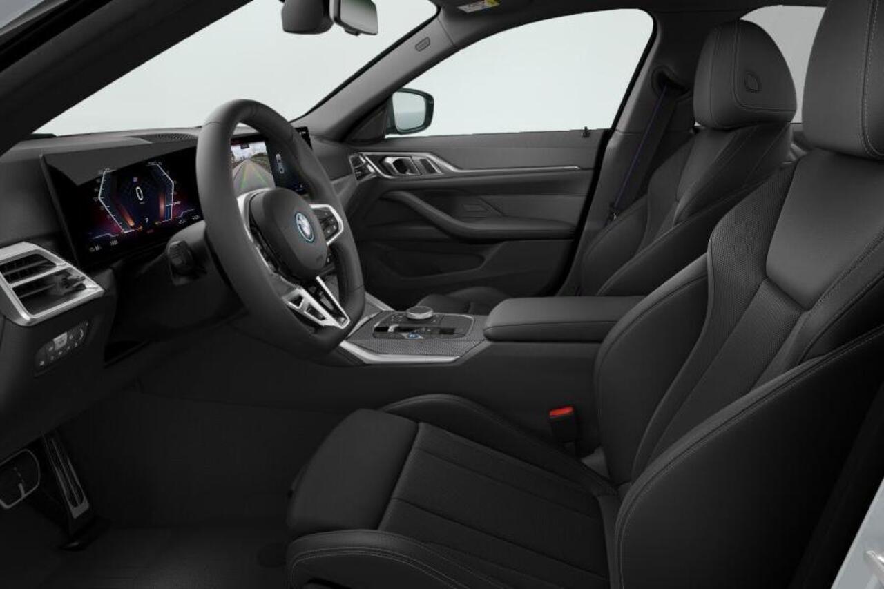 BMW i4 eDrive35 M Sportpakket Pro / Comfort Pack / Schuif-/kanteldak / Achteruitrijcamera