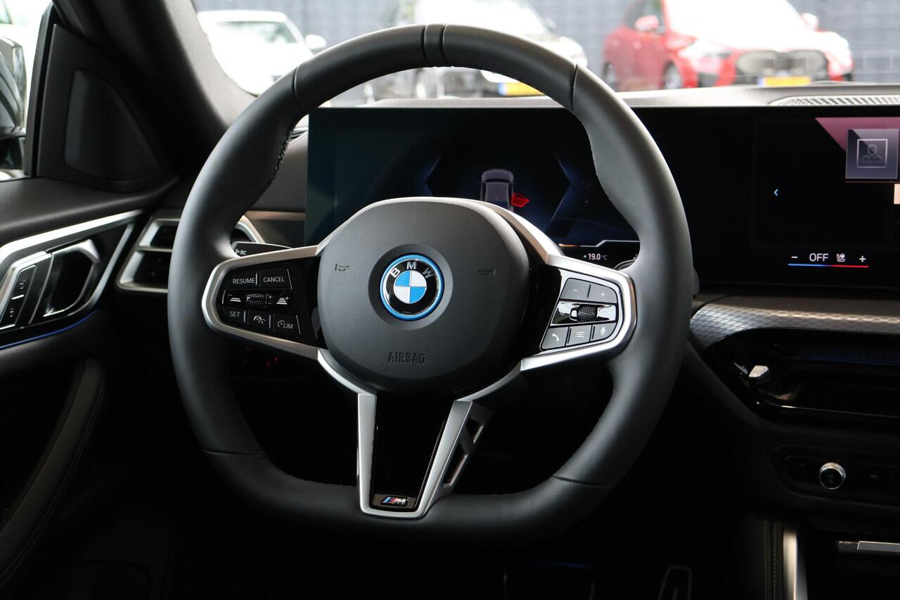BMW i4 eDrive40 M Sport Edition | M Sportpakket Pro | Schuif-/Kanteldak | Comfort Pack