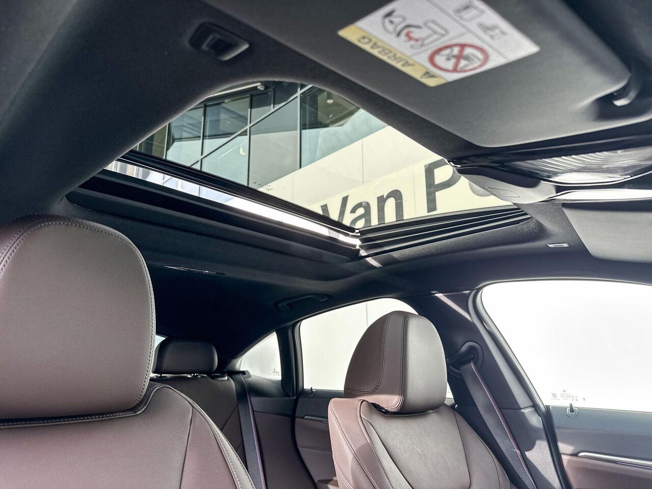 BMW i4 eDrive40 M Sport Edition | M Sport Pro | Comfort Pack | Elektrisch Glazen Panoramadak