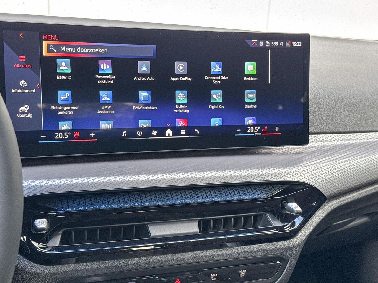 BMW i4 eDrive40 M Sport Edition | M Sport Pro | Comfort Pack | Elektrisch Glazen Panoramadak