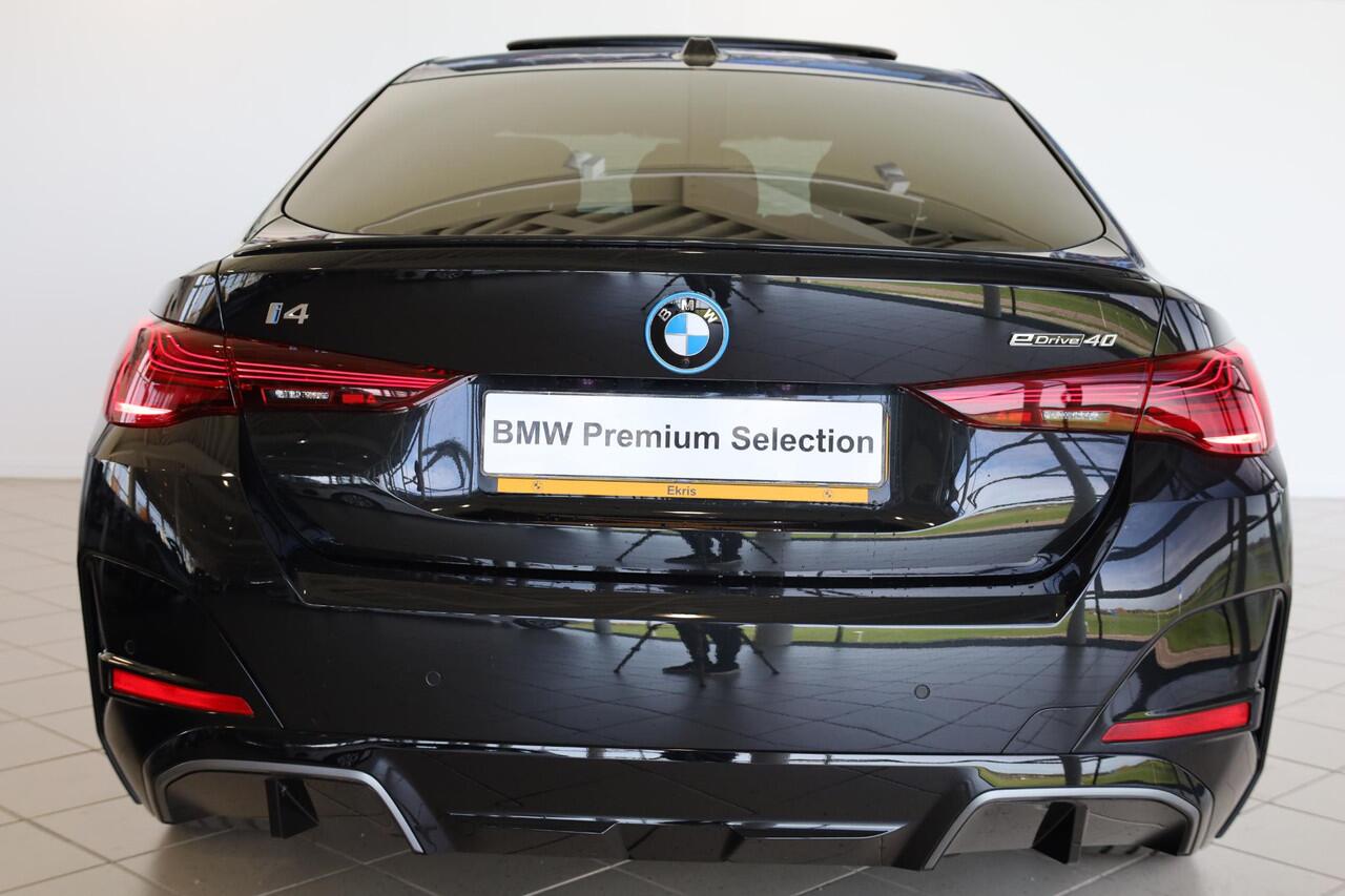 BMW i4 eDrive40 M Sportpakket Pro | Schuif-kantel dak | Active Cruise Control