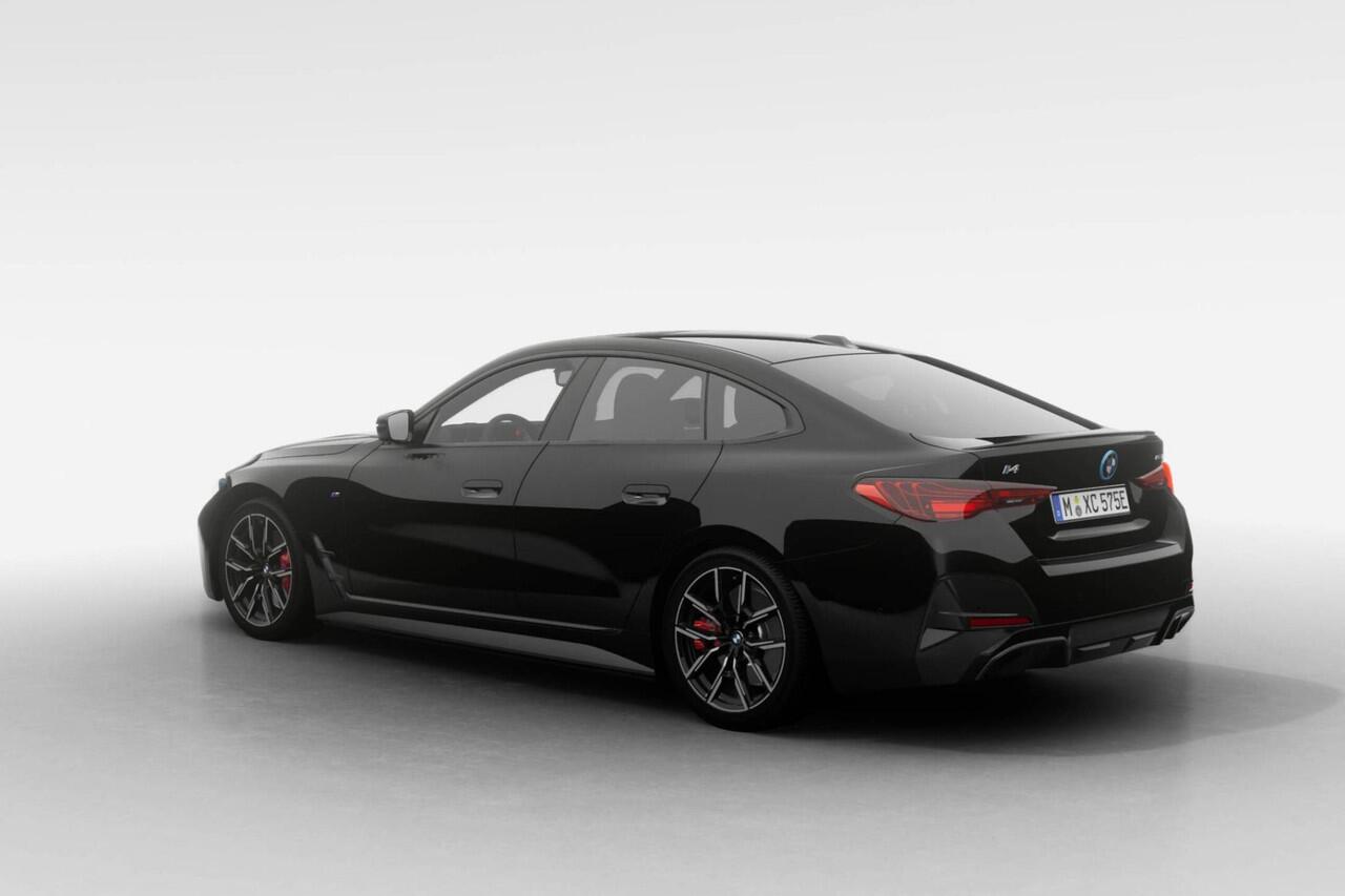 BMW i4 eDrive40 M Sport Edition | M Sport Pro | Comfort Pack | Active Cruise Control | Showroomvoordeel