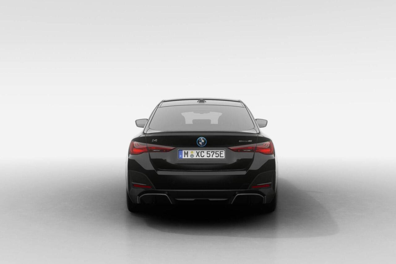BMW i4 eDrive40 M Sport Edition | M Sport Pro | Comfort Pack | Active Cruise Control | Showroomvoordeel