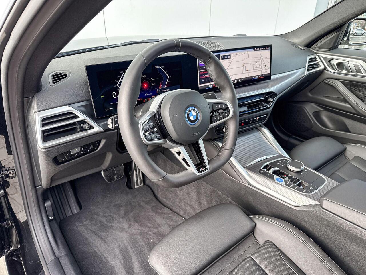 BMW i4 eDrive35 M Sport Edition Stuurwielrand verwarming / 19'' / Schuifdak