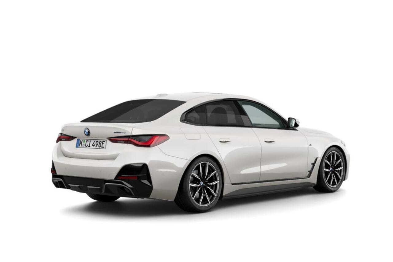 BMW i4 eDrive40 M Sport Edition 84 kWh | M Sportpakket | Innovation Pack | Comfort Pack | Showroomvoordeel