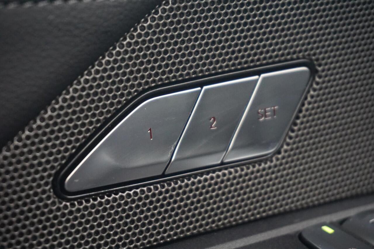 BMW i4 eDrive40 M Sport Pro | Elektrisch schuif-kanteldak | Memory Stoelen | Harman Kardon | Comfort Access | Stoel & Stuurwiel verwarming | Ekris Selection