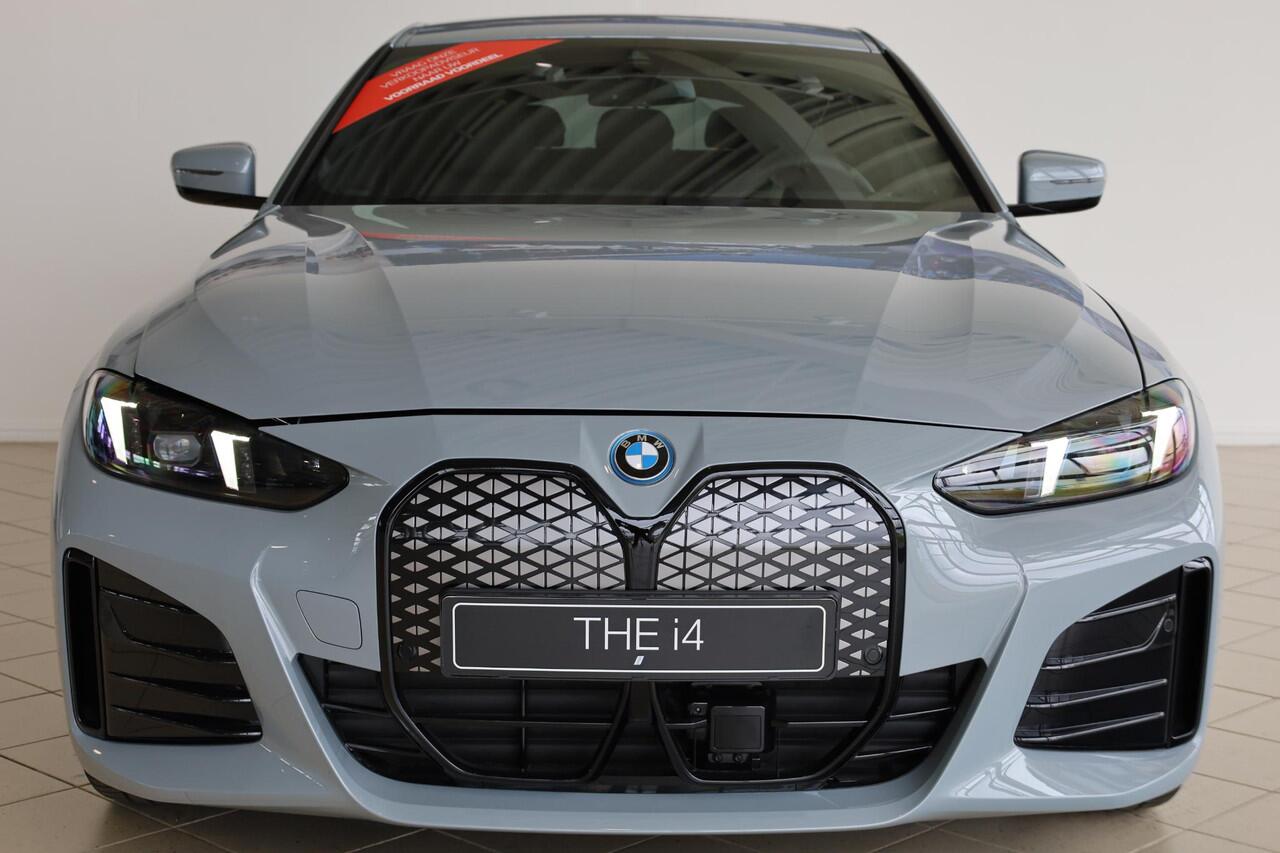 BMW i4 eDrive35 | M Sportpakket Pro | Stuurwiel Verwarmd | Achteruitrijcamera | Verwarmde voorstoelen | Active Cruise Control | Harman Kardon | Ekris Selection