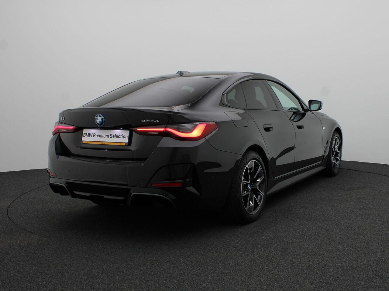 BMW i4 eDrive35 M Sportpakket | M Sport Edition | Innovation Pack | Comfort Pack | Stuurwielrand Verwarmd | Trekhaak | Active Cruise Control | DAB | HiFi | 18'' | Ekris Selection