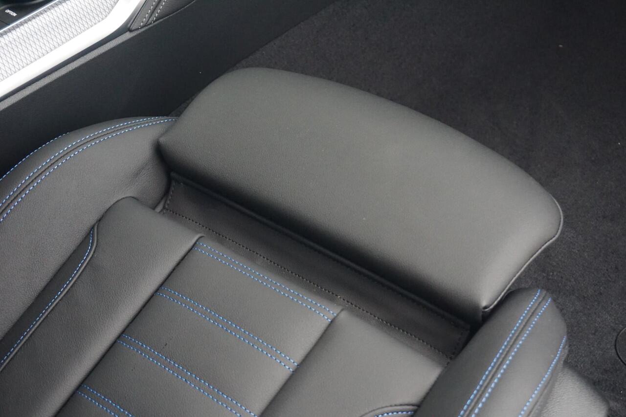 BMW i4 eDrive40 M Sportpakket Pro | Schuif-/kanteldak | Active Cruise Control | Verwarmde stoelen voor en achter | Comfort Access | Ekris Selection