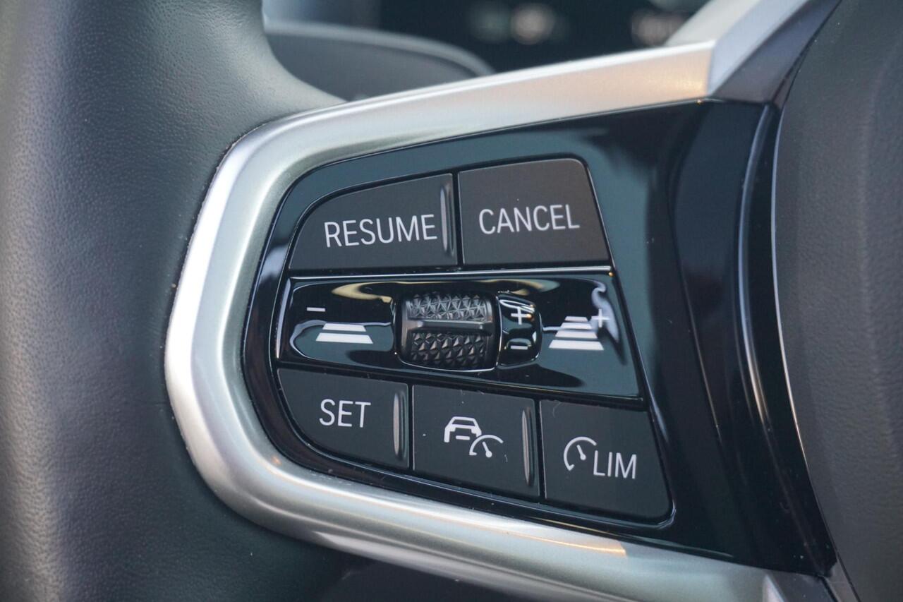 BMW i4 eDrive35 M Sportpakket 19'' / Schuif-/kanteldak / HiFi System / M Sportremsysteem